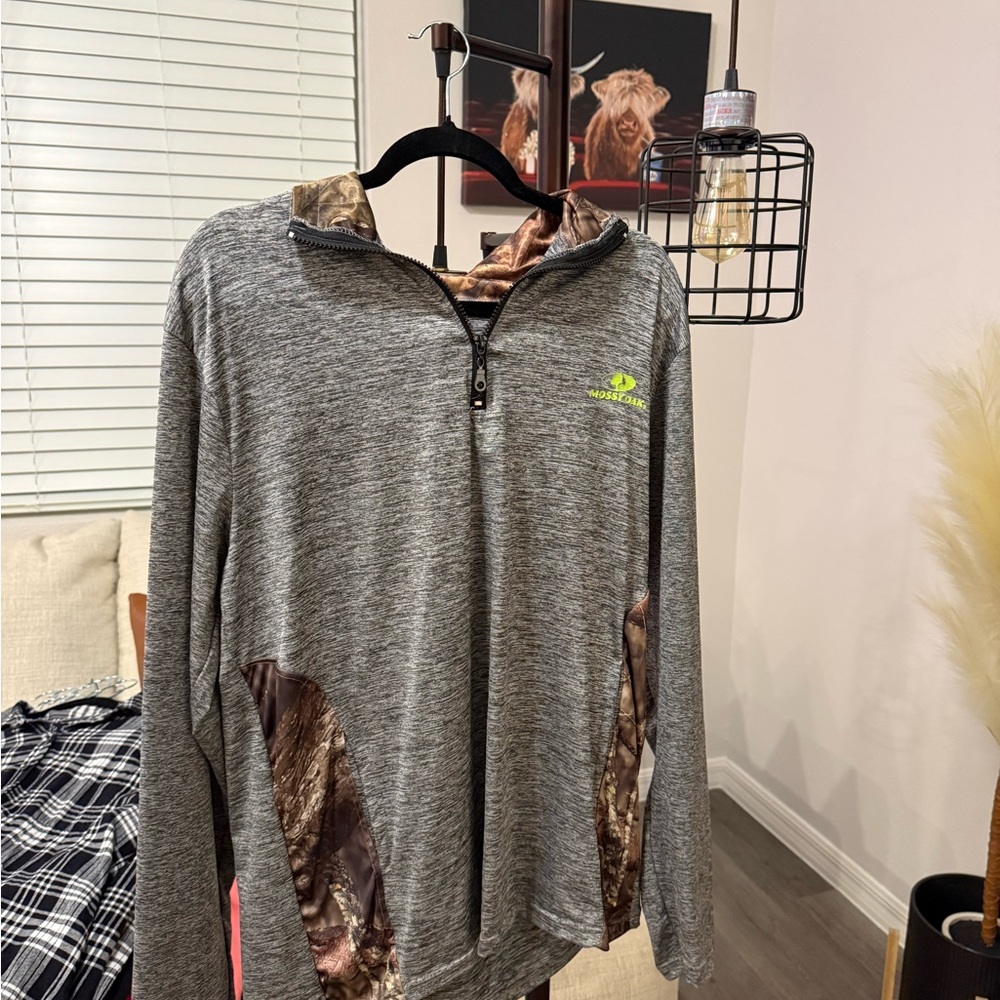 Mossy Oak Gray and Brown Camouflage Pullover